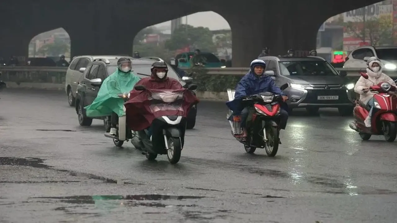 شمال فيتنام تستعد لمواجهة جبهة باردة غداً تعيد الرذاذ والطقس الرطب للبلاد